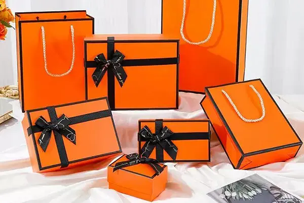 custom packaging for silk bedding products