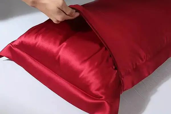 Custom envelope and zipper closure styles