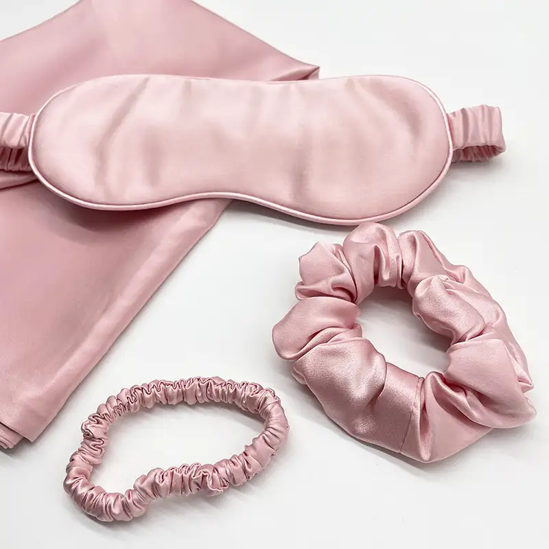 silk sleep set fabric detail