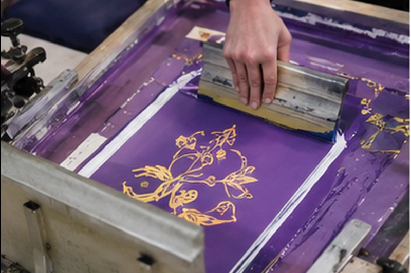 Screen printing on silk