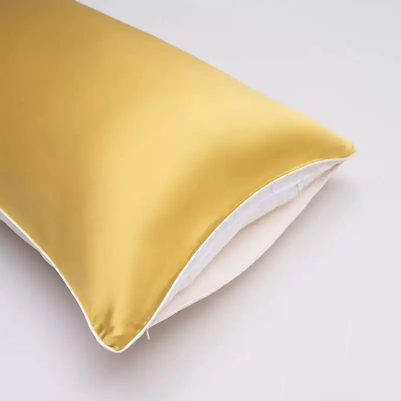 Private label tag and finishing detail on silk pillowcase