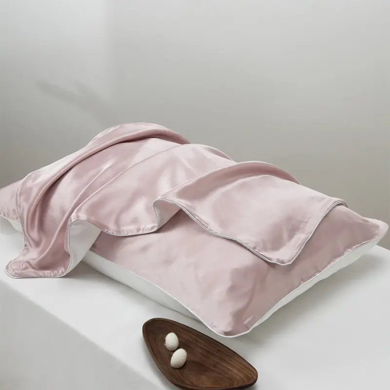 Mulberry silk pillowcase made from premium long-fiber silk