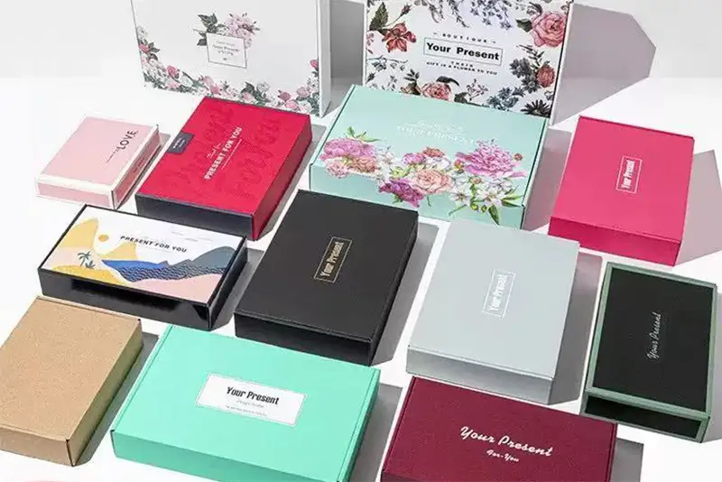 Custom packaging sample room for silk products